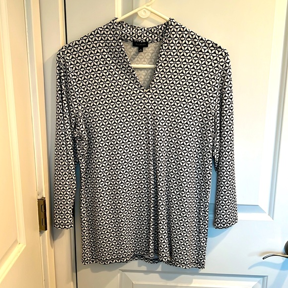 Women’s top from Talbots in like new condition - Picture 1 of 4